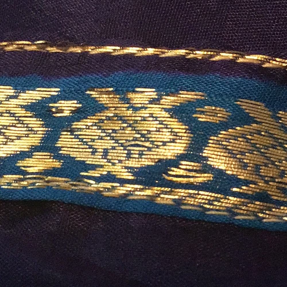 Beautiful Tunic - Picture 2 of 2